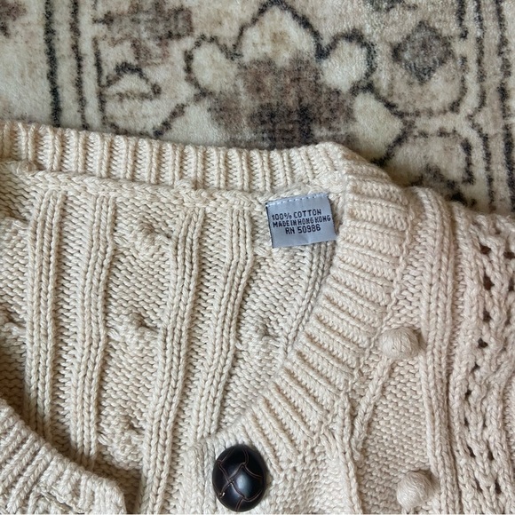 Vintage Cream Cable Knit Sweater - Picture 4 of 11